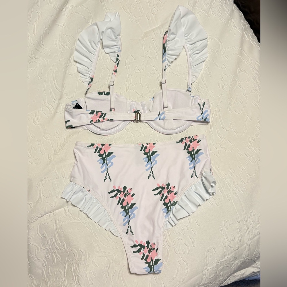 Cider Floral Ruffle High Waisted Bikini Set - Picture 2 of 4